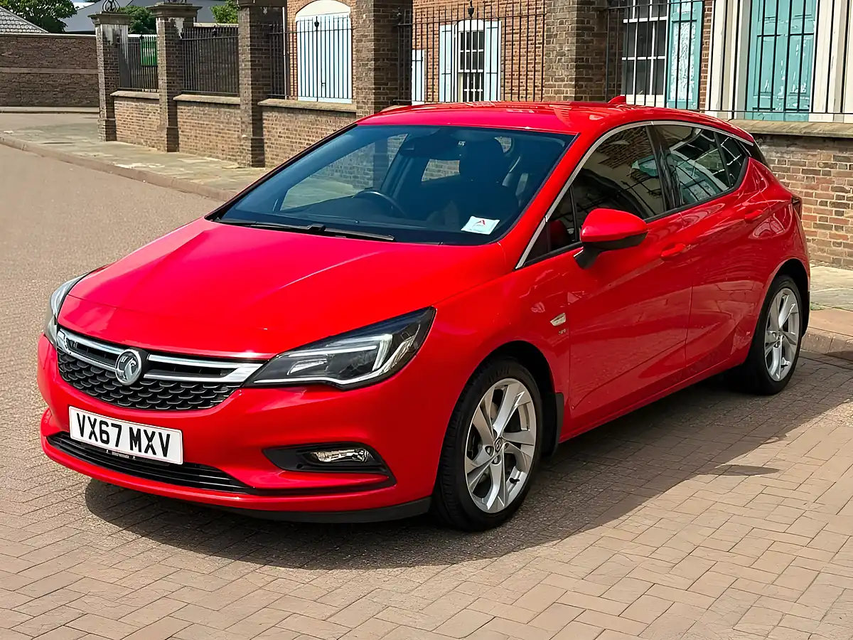 Used 2017 Vauxhall Astra Sri Nav Red - Interior and Exterior details 2
