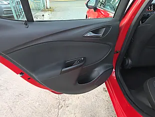 Used 2017 Vauxhall Astra Sri Nav Red - Interior and Exterior details 16