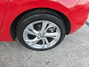 Used 2017 Vauxhall Astra Sri Nav Red - Interior and Exterior details 17