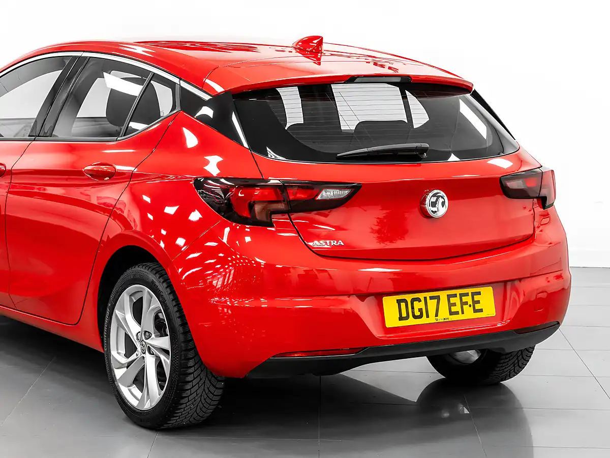Used 2017 Vauxhall Astra Sri Nav Red - Interior and Exterior details 10