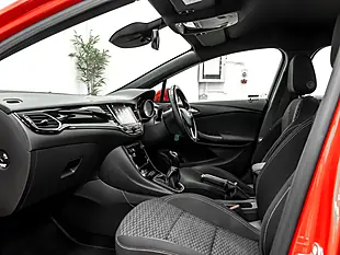 Used 2017 Vauxhall Astra Sri Nav Red - Interior and Exterior details 14