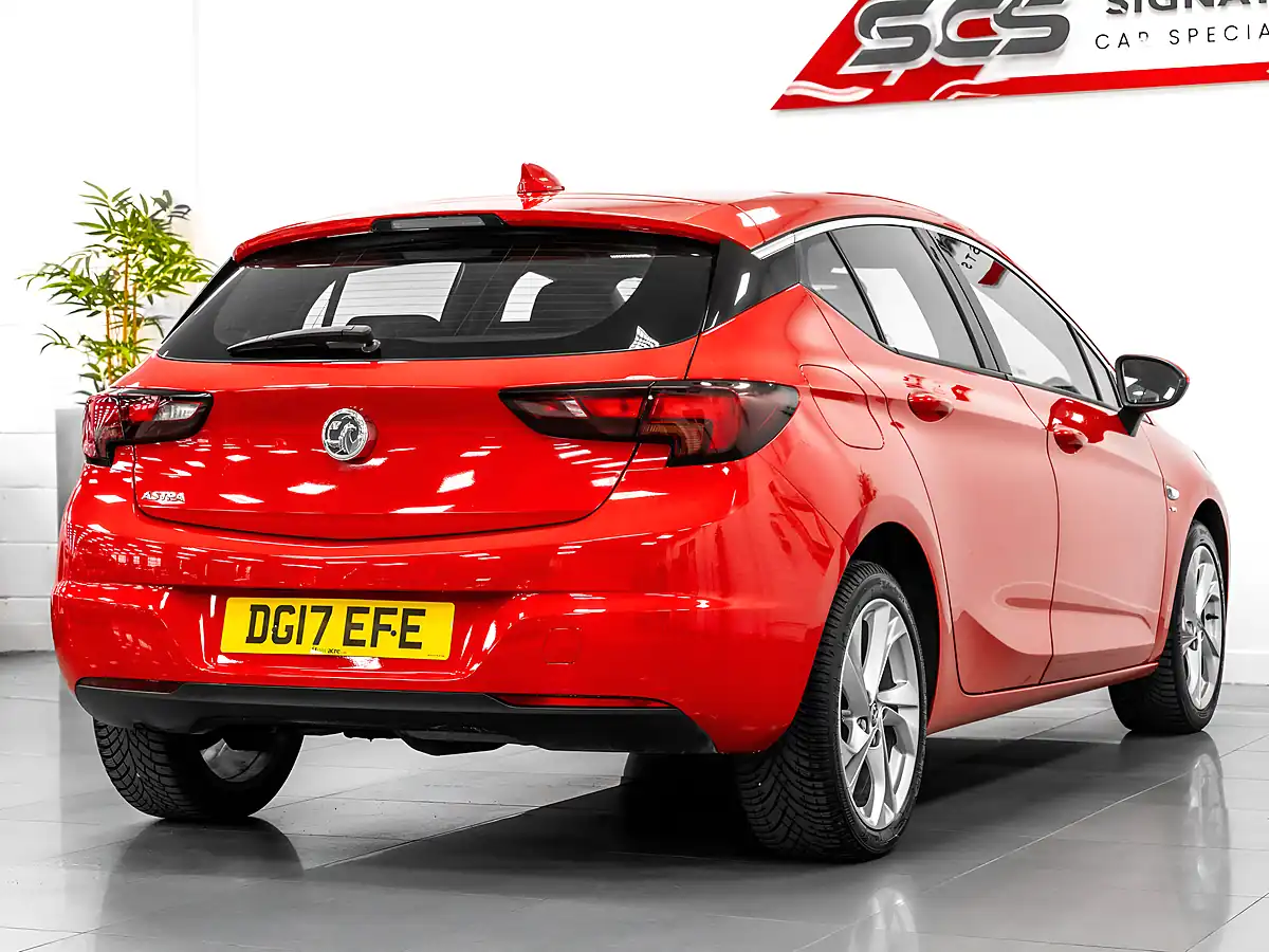 Used 2017 Vauxhall Astra Sri Nav Red - Interior and Exterior details 5