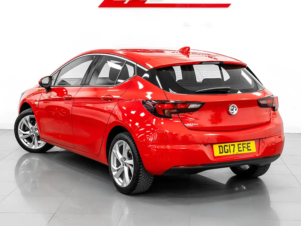 Used 2017 Vauxhall Astra Sri Nav Red - Interior and Exterior details 9