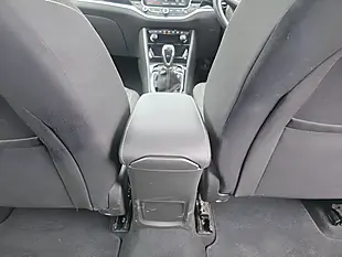 Used 2017 Vauxhall Astra Sri Nav Silver - Interior and Exterior details 11