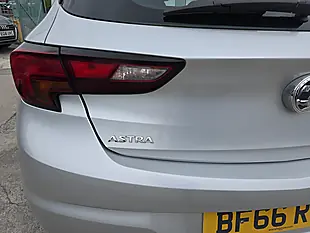 Used 2017 Vauxhall Astra Sri Nav Silver - Interior and Exterior details 17