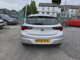Used 2017 Vauxhall Astra Sri Nav Silver - Interior and Exterior details 7