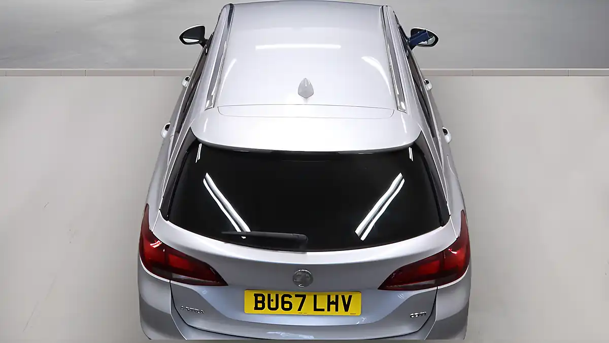 Used 2017 Vauxhall Astra Sri Nav Silver - Interior and Exterior details 4