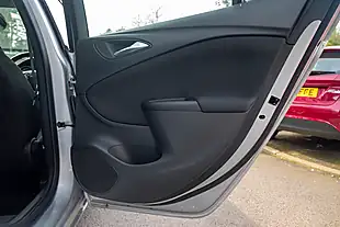 Used 2017 Vauxhall Astra Sri Nav Sovereign Silver - Interior and Exterior details 19
