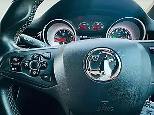 Used 2017 Vauxhall Astra Sri Nav Sports Tourer Black - Interior and Exterior details 12