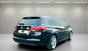 Used 2017 Vauxhall Astra Sri Nav Sports Tourer Black - Interior and Exterior details 17