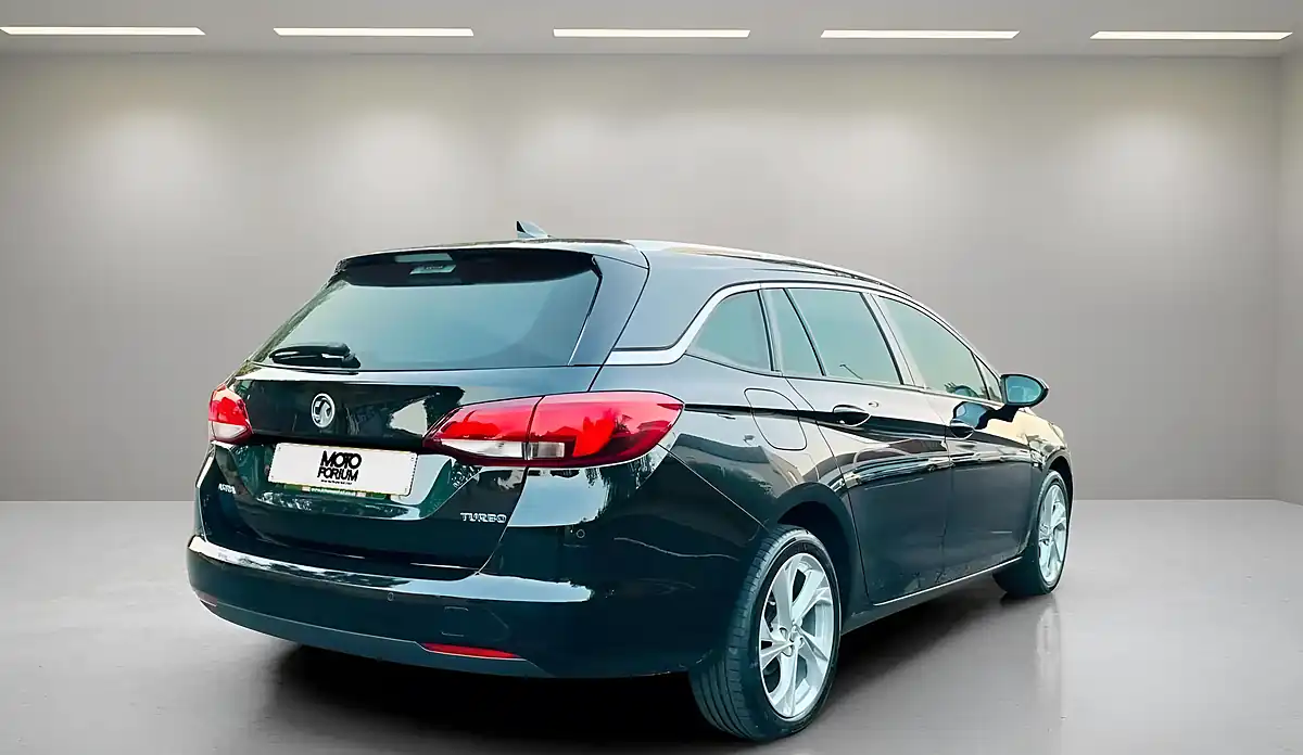 Used 2017 Vauxhall Astra Sri Nav Sports Tourer Black - Interior and Exterior details 17