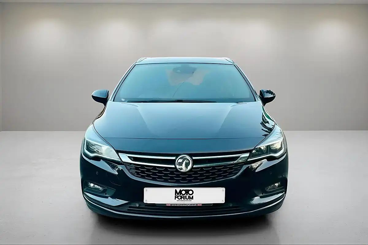 Used 2017 Vauxhall Astra Sri Nav Sports Tourer Black - Interior and Exterior details 5
