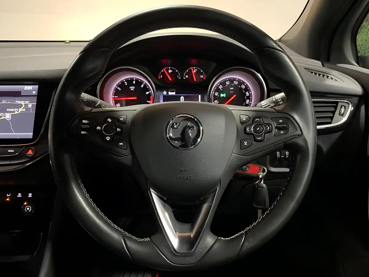 Used 2017 Vauxhall Astra Sri Nav Sports Tourer Red - Interior and Exterior details 19