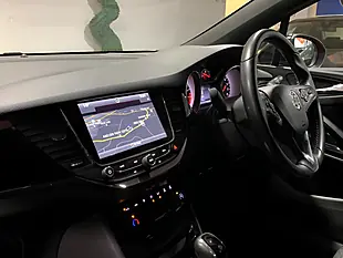Used 2017 Vauxhall Astra Sri Nav Sports Tourer Red - Interior and Exterior details 6