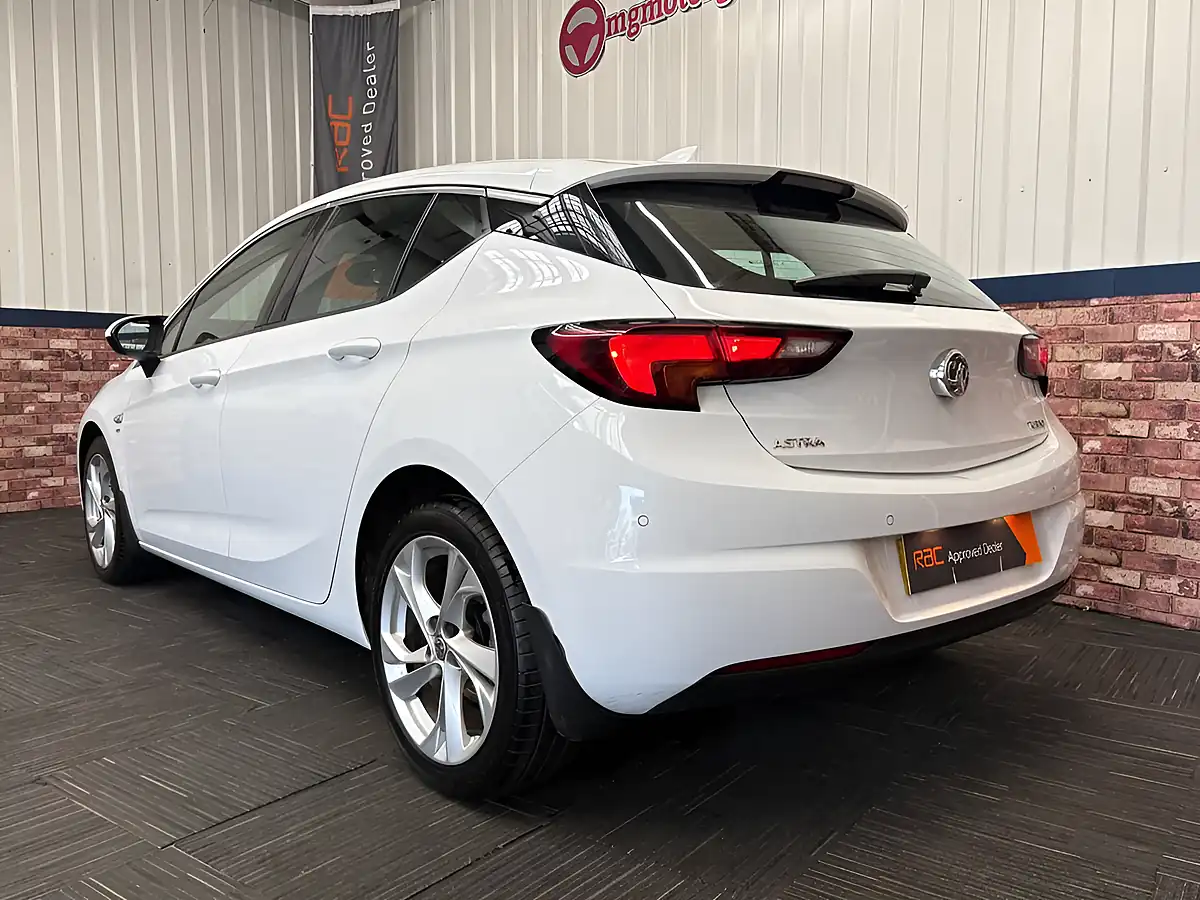 Used 2017 Vauxhall Astra Sri Nav White - Interior and Exterior details 14