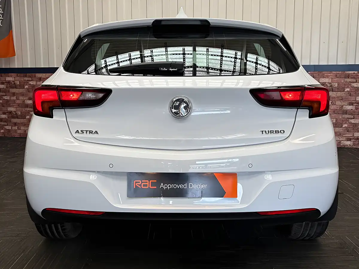 Used 2017 Vauxhall Astra Sri Nav White - Interior and Exterior details 16