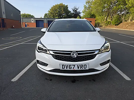 2017 Vauxhall Astra 1.4 i Turbo SRi Nav