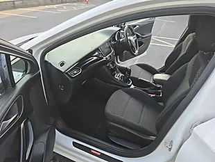 Used 2017 Vauxhall Astra Sri Nav White - Interior and Exterior details 10