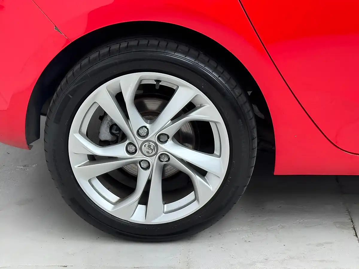 Used 2017 Vauxhall Astra Sri Power Red - Interior and Exterior details 18