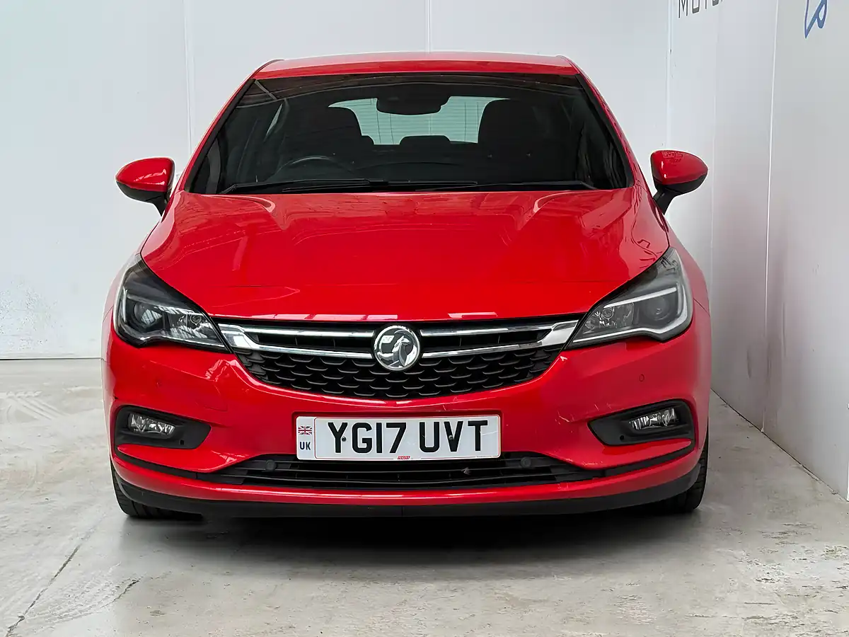 Used 2017 Vauxhall Astra Sri Power Red - Interior and Exterior details 2