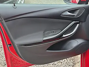 Used 2017 Vauxhall Astra Sri Red - Interior and Exterior details 13