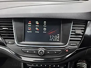Used 2017 Vauxhall Astra Sri Red - Interior and Exterior details 14