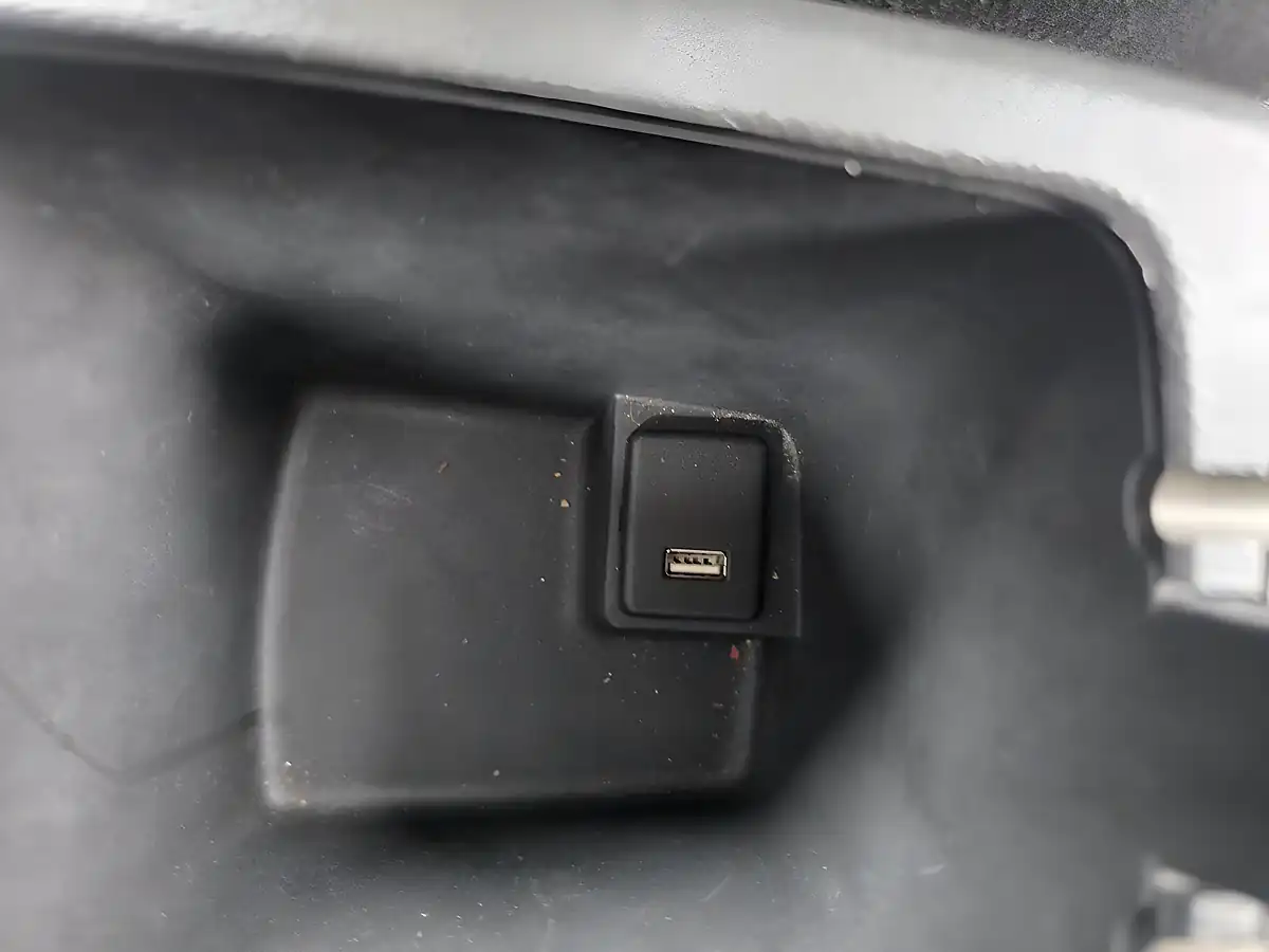 Used 2017 Vauxhall Astra Sri Red - Interior and Exterior details 16