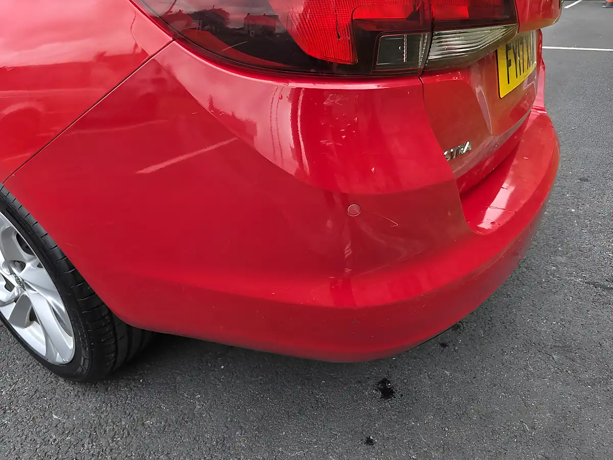 Used 2017 Vauxhall Astra Sri Red - Interior and Exterior details 17