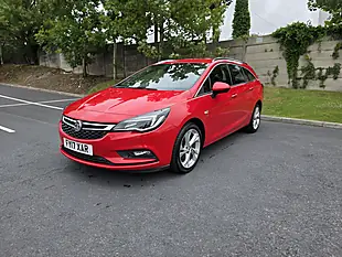 Used 2017 Vauxhall Astra Sri Red - Interior and Exterior details 3