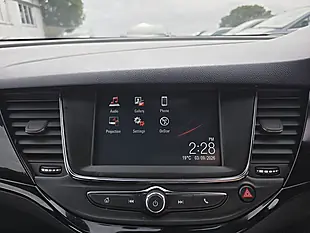Used 2017 Vauxhall Astra Sri Red - Interior and Exterior details 11