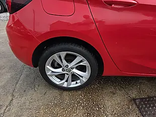 Used 2017 Vauxhall Astra Sri Red - Interior and Exterior details 18