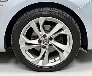 Used 2017 Vauxhall Astra Sri Silver - Interior and Exterior details 8