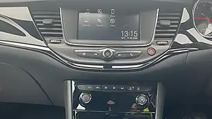 Used 2017 Vauxhall Astra Sri Silver - Interior and Exterior details 8