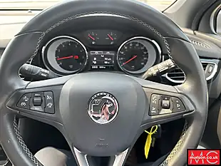 Used 2017 Vauxhall Astra Sri Silver - Interior and Exterior details 16