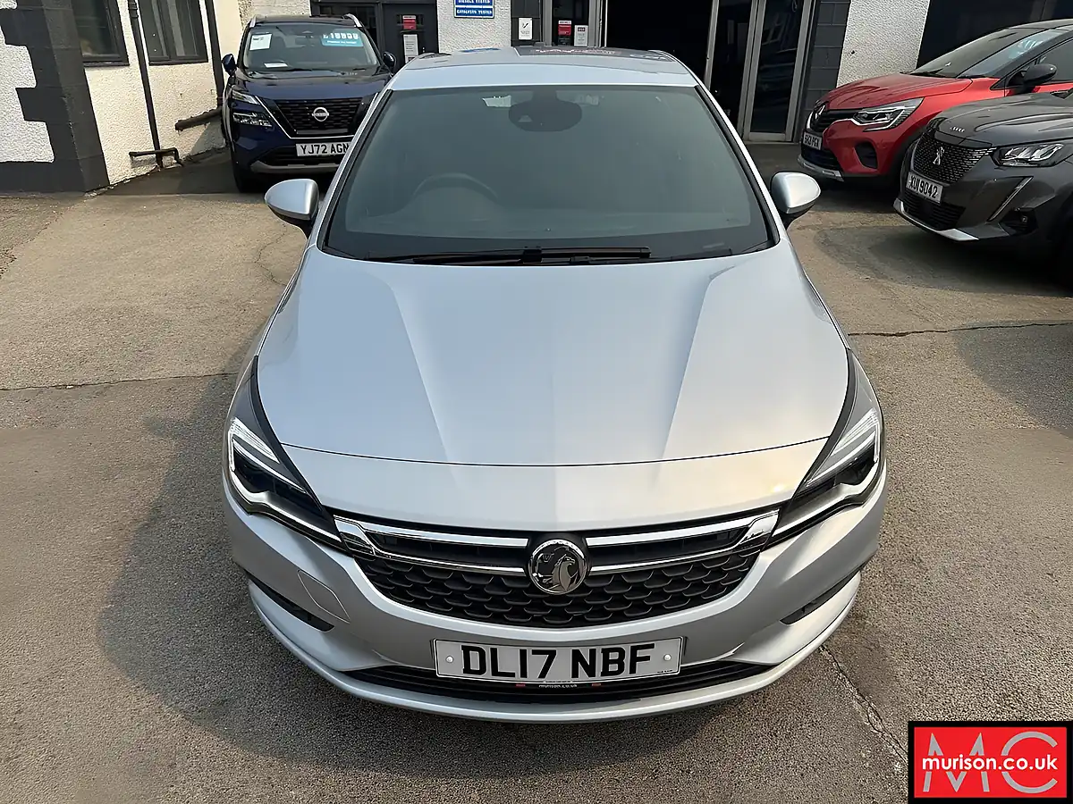 Used 2017 Vauxhall Astra Sri Silver - Interior and Exterior details 7