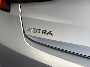 Used 2017 Vauxhall Astra Sri Silver - Interior and Exterior details 13