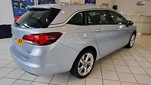 Used 2017 Vauxhall Astra Sri Sports Tourer Silver - Interior and Exterior details 6