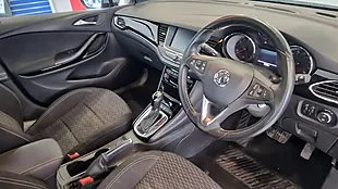 Used 2017 Vauxhall Astra Sri Sports Tourer Silver - Interior and Exterior details 8