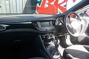 Used 2017 Vauxhall Astra Sri Vx Line Black - Interior and Exterior details 18