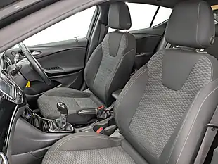 Used 2017 Vauxhall Astra Sri Vx Line Mineral Black - Interior and Exterior details 13