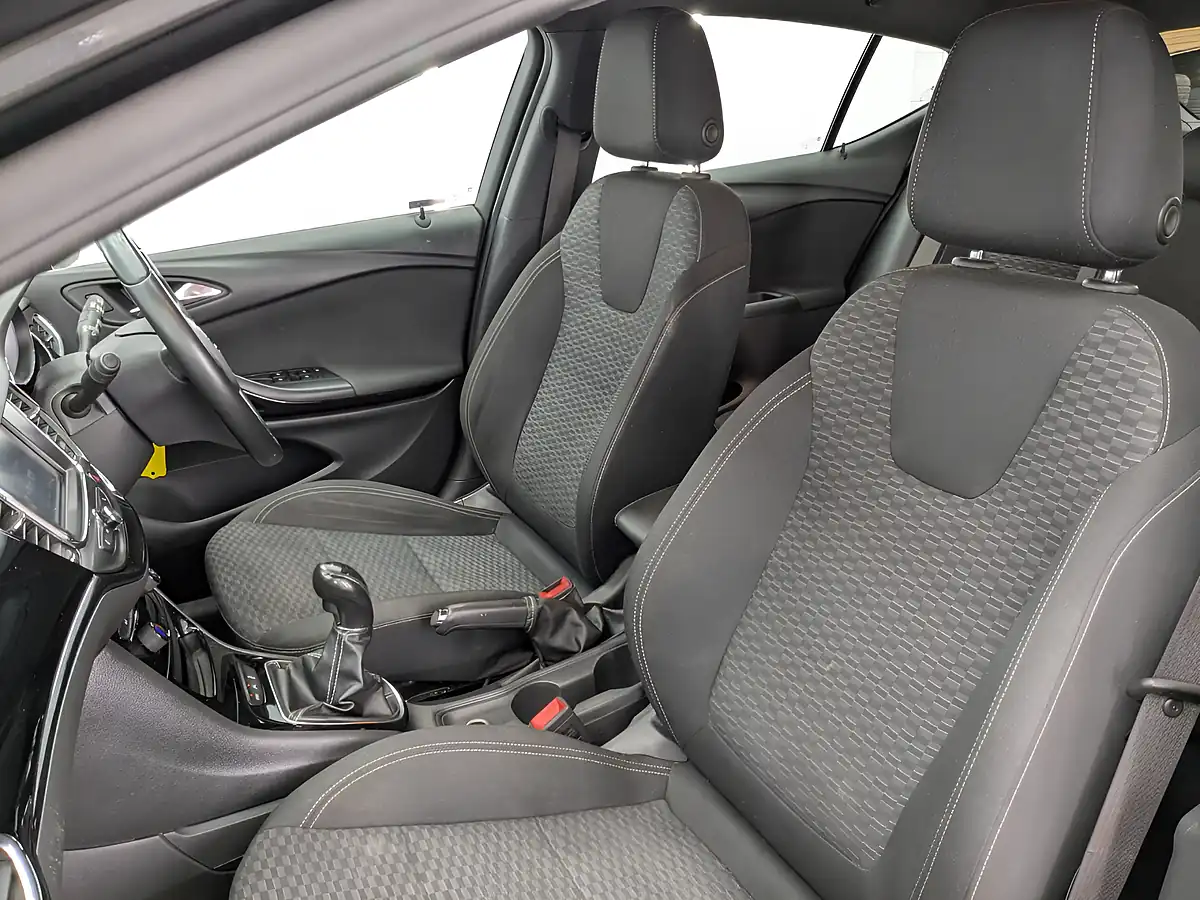 Used 2017 Vauxhall Astra Sri Vx Line Mineral Black - Interior and Exterior details 13