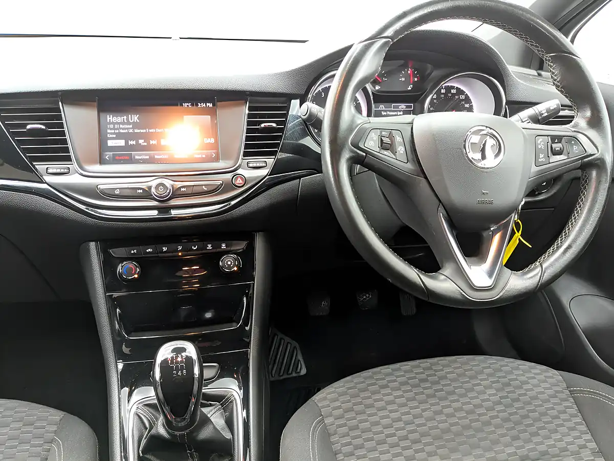 Used 2017 Vauxhall Astra Sri Vx Line Mineral Black - Interior and Exterior details 17