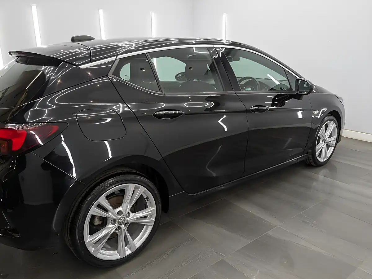 Used 2017 Vauxhall Astra Sri Vx Line Mineral Black - Interior and Exterior details 6