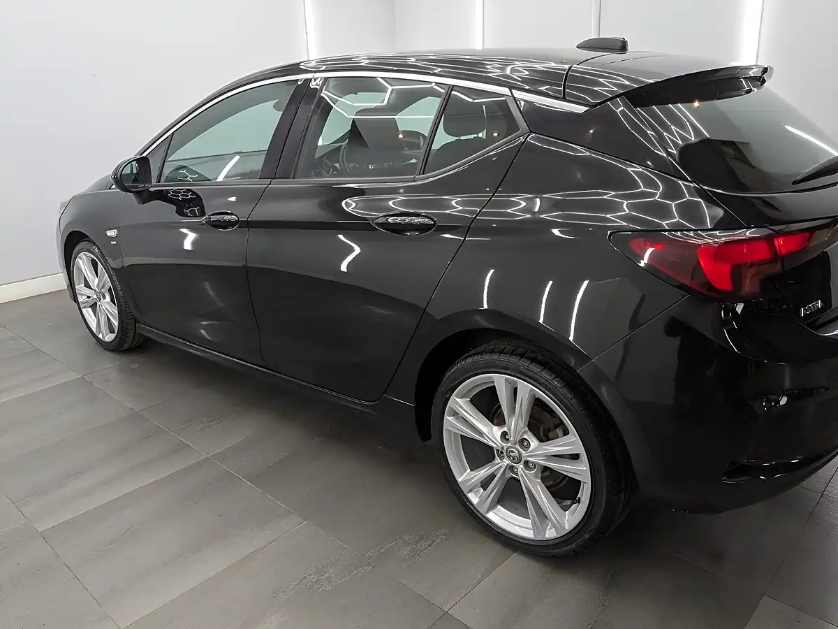 Used 2017 Vauxhall Astra Sri Vx Line Mineral Black - Interior and Exterior details 8