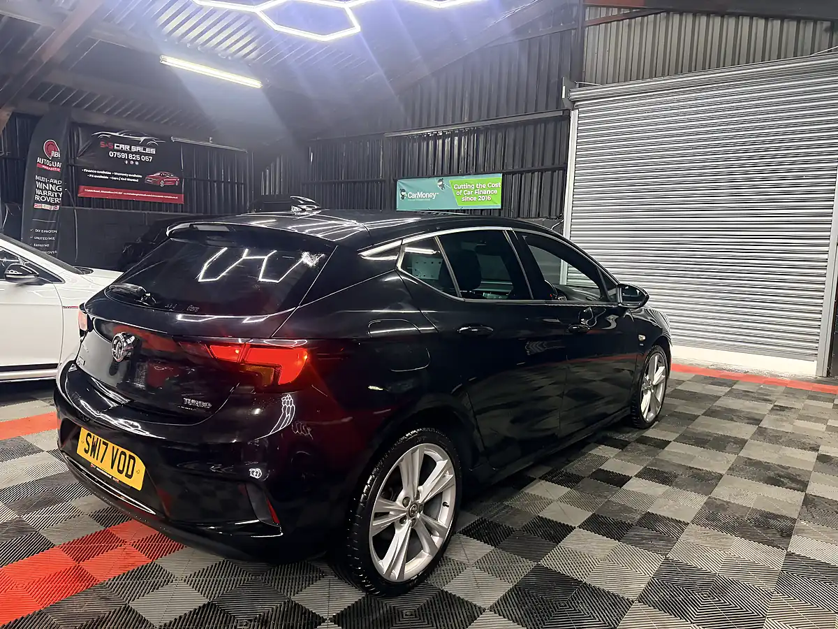 Used 2017 Vauxhall Astra Sri Vx Line Nav Black - Interior and Exterior details 11