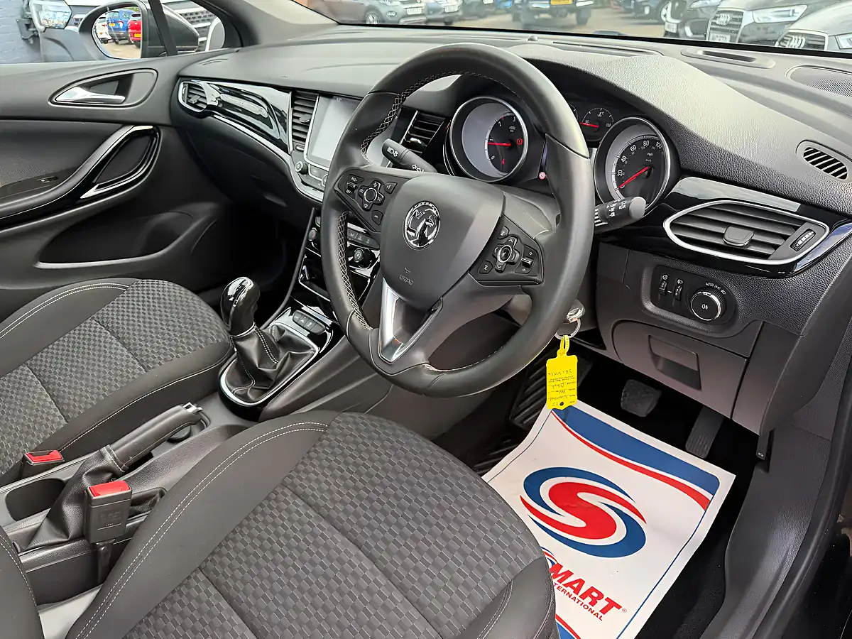 Used 2017 Vauxhall Astra Sri Vx Line Nav Black - Interior and Exterior details 12