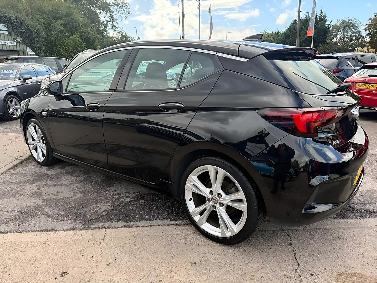 Used 2017 Vauxhall Astra Sri Vx Line Nav Black - Interior and Exterior details 8