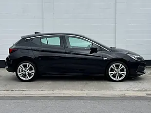 Used 2017 Vauxhall Astra Sri Vx Line Nav Mineral Black - Interior and Exterior details 12