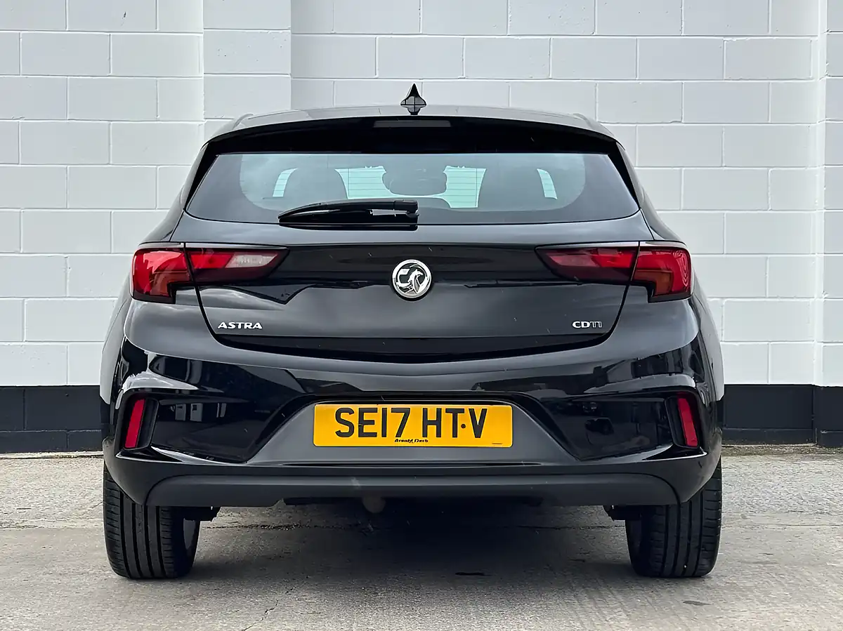 Used 2017 Vauxhall Astra Sri Vx Line Nav Mineral Black - Interior and Exterior details 13