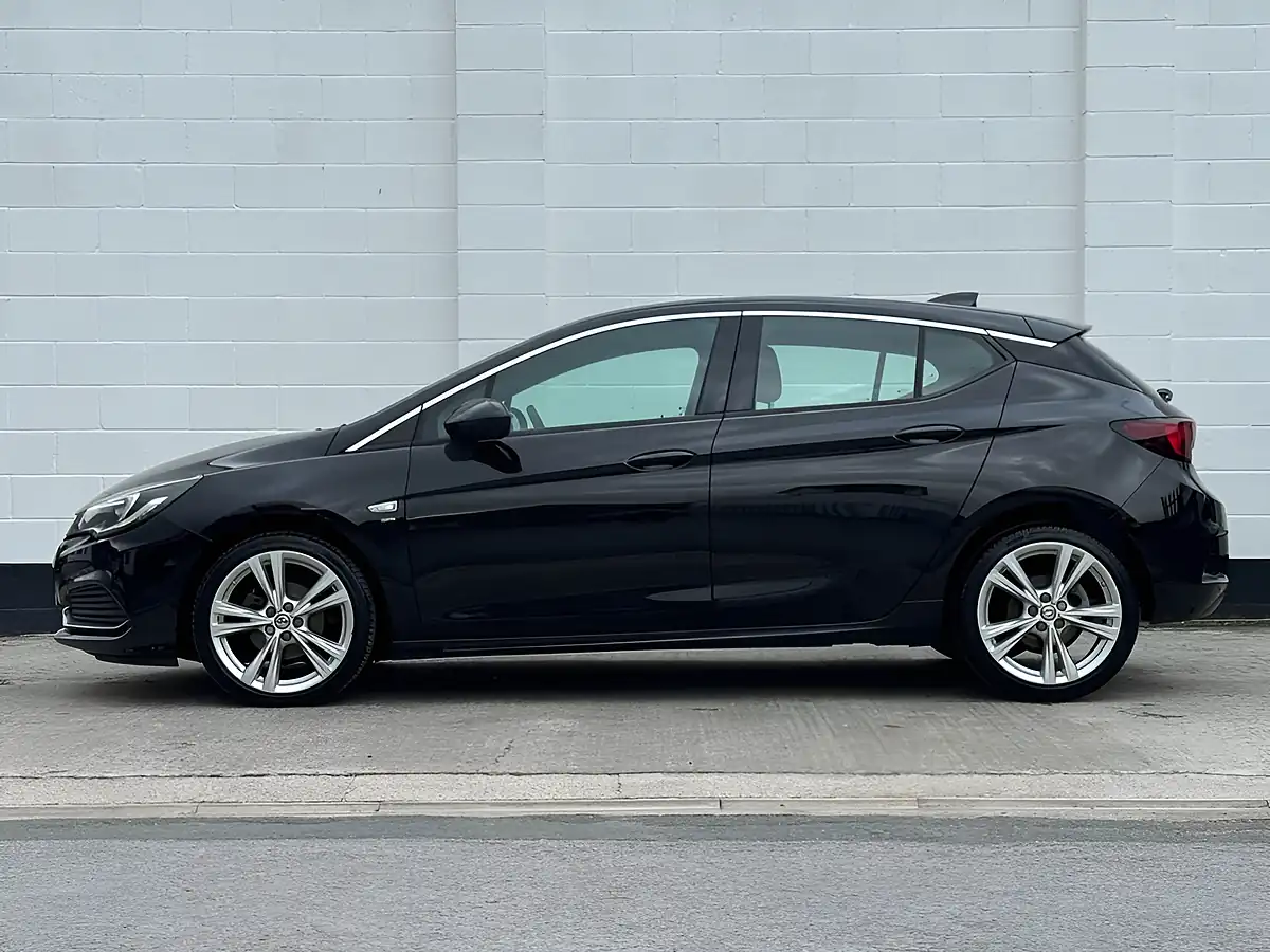 Used 2017 Vauxhall Astra Sri Vx Line Nav Mineral Black - Interior and Exterior details 17